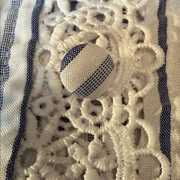 Catherine Malandrino Size 1X Cottagecore Blue and White Striped Blouse with Lace - Picture 4 of 10
